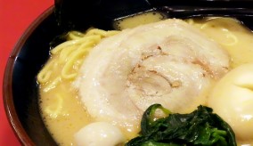 横浜家系ラーメン 大和家 松木店